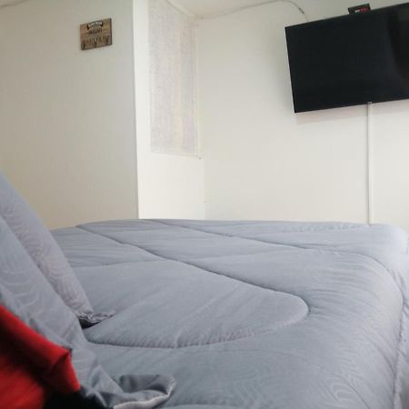 Habitacion Privada Cerca Al Aeropuerto Y Terminal Bogotá Eksteriør billede