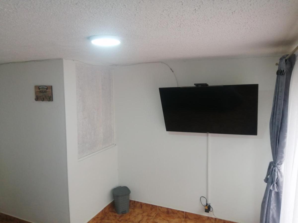 Habitacion Privada Cerca Al Aeropuerto Y Terminal Bogotá Eksteriør billede