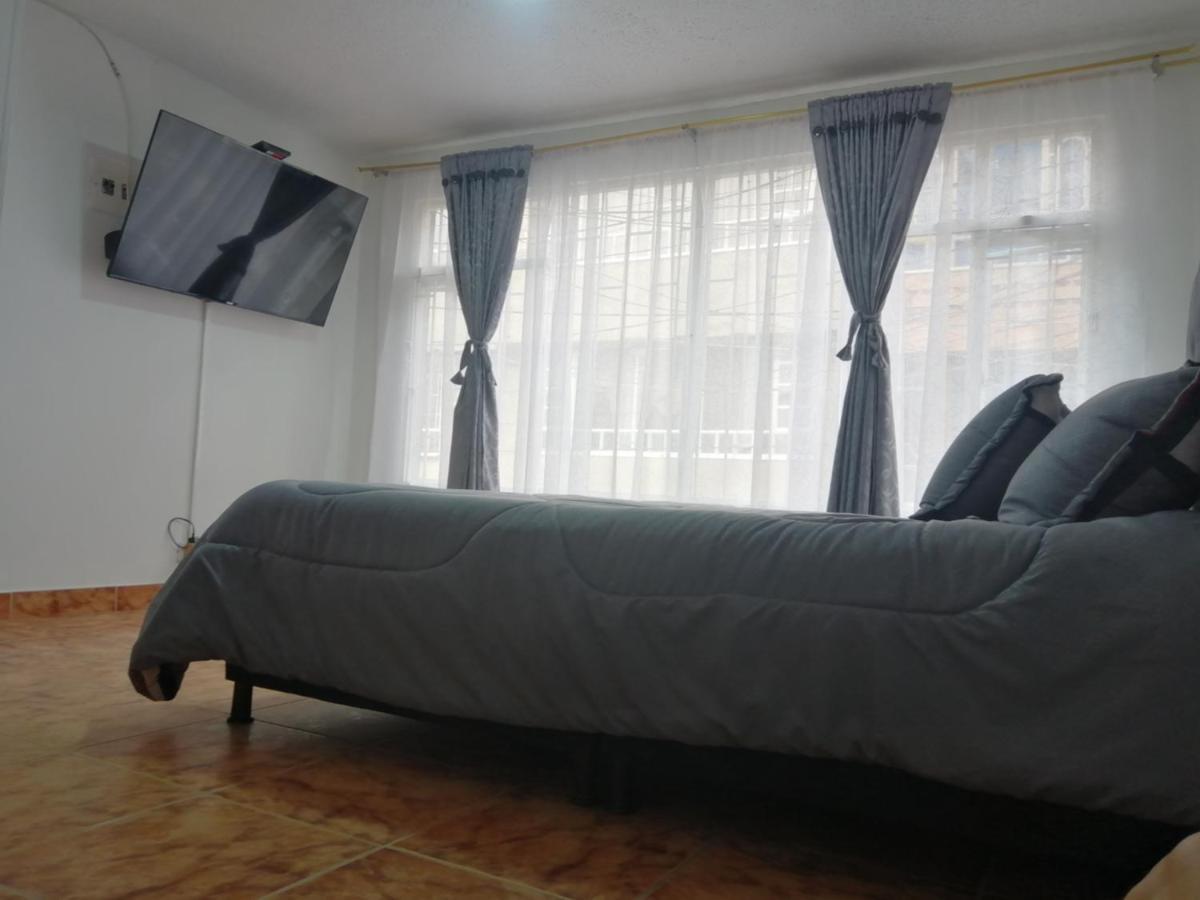 Habitacion Privada Cerca Al Aeropuerto Y Terminal Bogotá Eksteriør billede