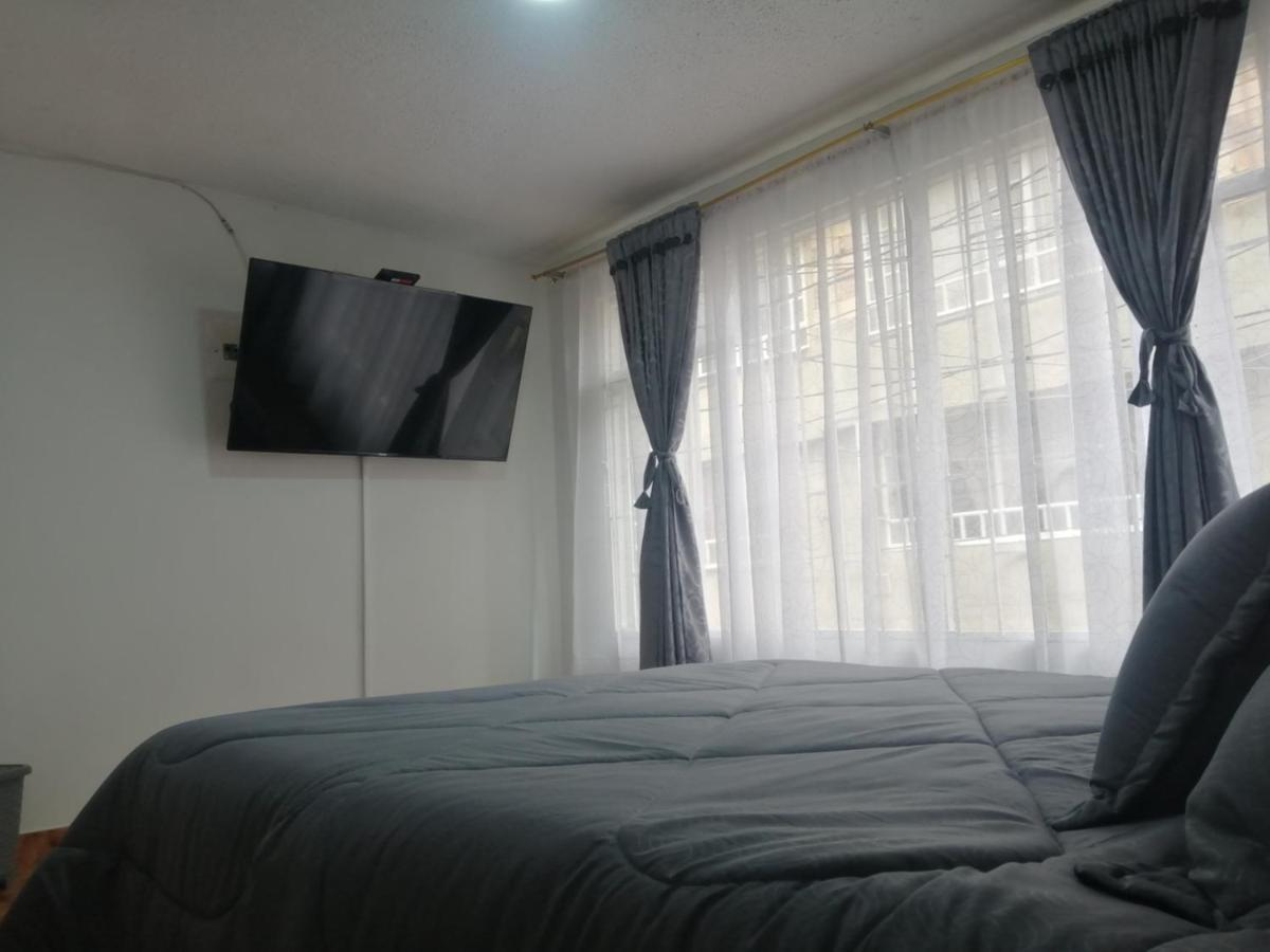Habitacion Privada Cerca Al Aeropuerto Y Terminal Bogotá Eksteriør billede